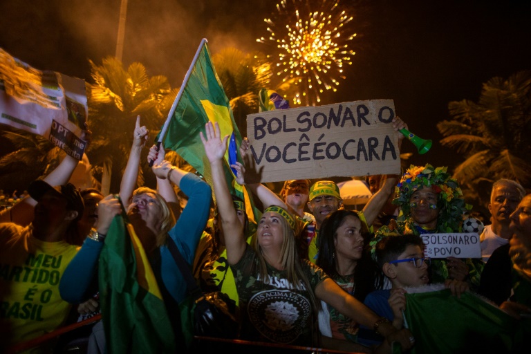 sustinatori+Bolsonaro_sarbatoare_duminica_boursedirect_AFP